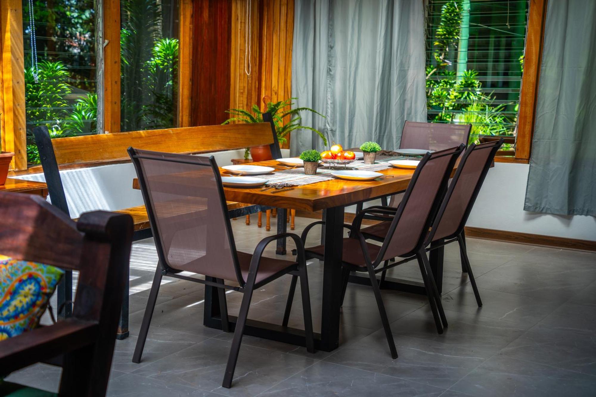 Casa Violeta Home Rentals Монте-Верде Экстерьер фото