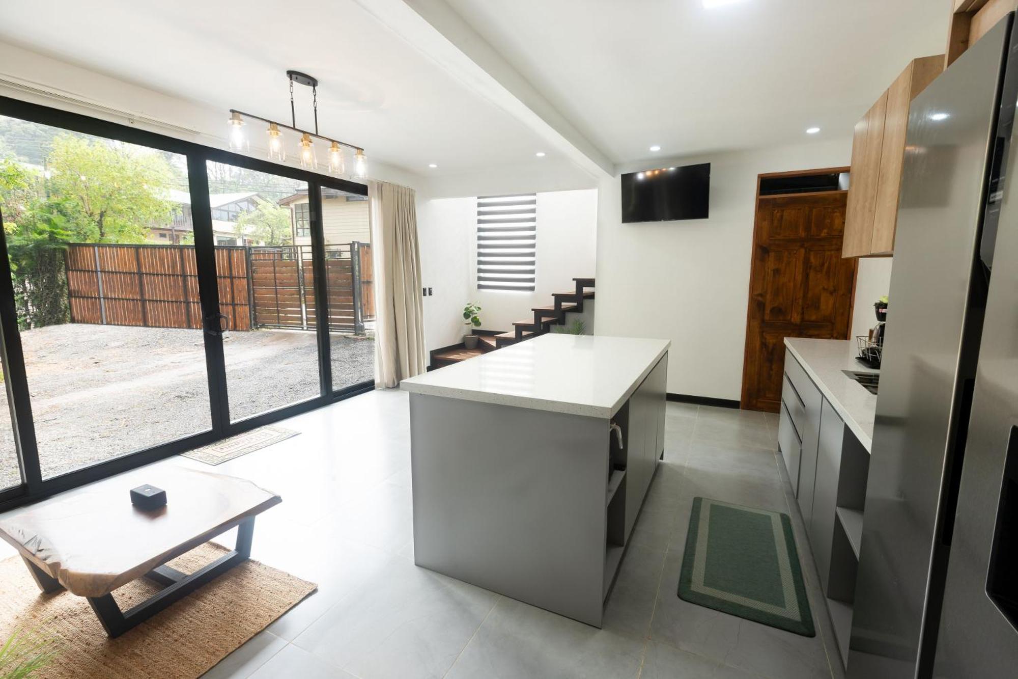 Casa Violeta Home Rentals Монте-Верде Экстерьер фото
